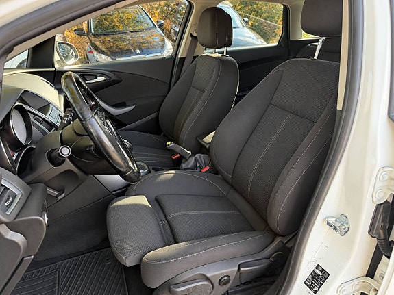 Opel Astra 12 of 19