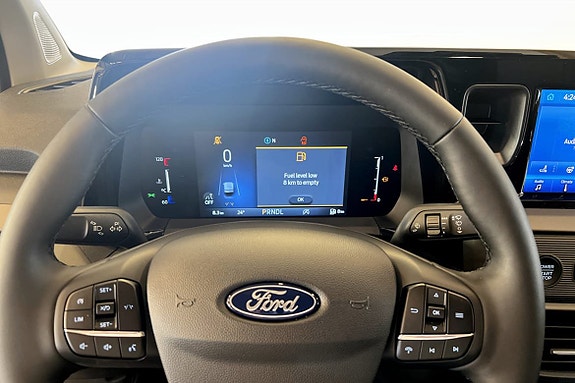 Ford Transit Courier 6 of 7