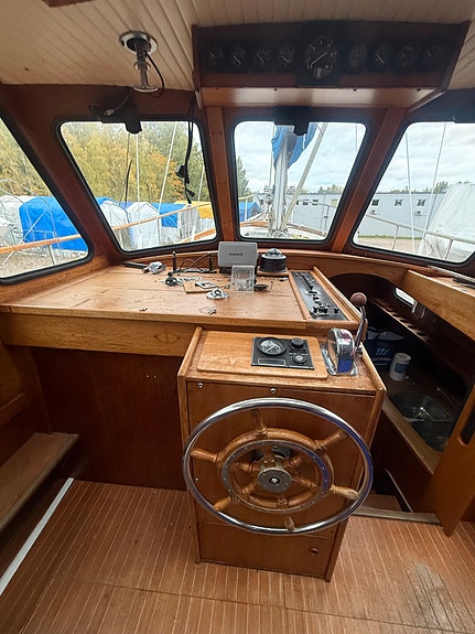 Nauticat 33 med Volvo Penta D2-75 och oanvänt Raymarine-paket 18 of 30