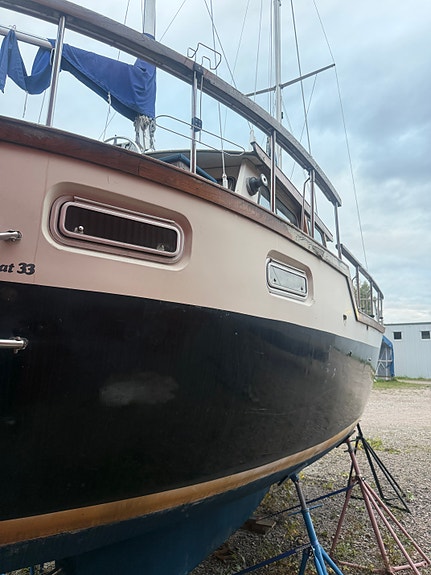 Nauticat 33 med Volvo Penta D2-75 och oanvänt Raymarine-paket 3 of 30