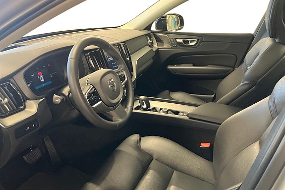 Volvo XC60 14 of 28