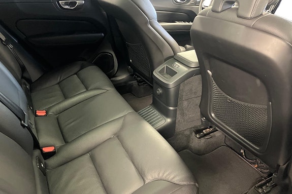 Volvo XC60 9 of 28