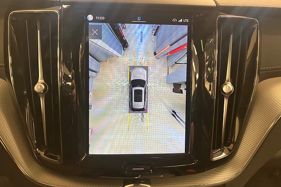 Volvo XC60 23 of 28