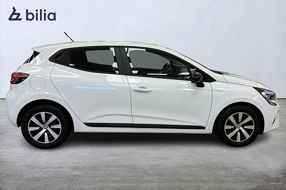 Renault Clio 18 of 21
