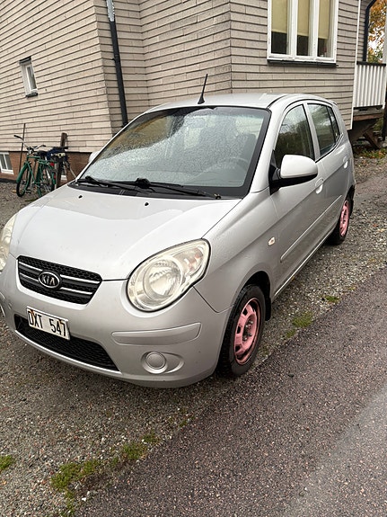 Kia Picanto 4 of 4