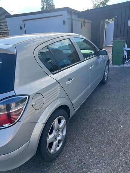 Opel Astra 6 of 8