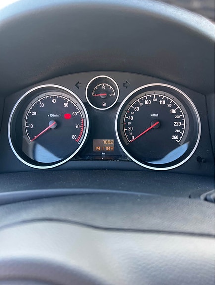 Opel Astra 8 of 8