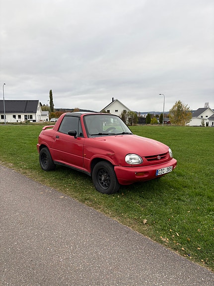 Suzuki X-90 4 of 6