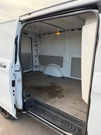 Mercedes-Benz Vito 119 3 of 9