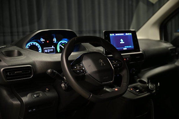 Peugeot e-Partner 21 of 30