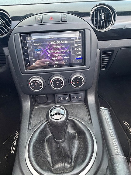 MAZDA MX-5 ROADSTER COUPÉ 1.8 MZR 126ch - TOIT RIGIDE ÉLECTRIQUE - CUIR - BLUETOOTH - ÉCRAN TACTILE