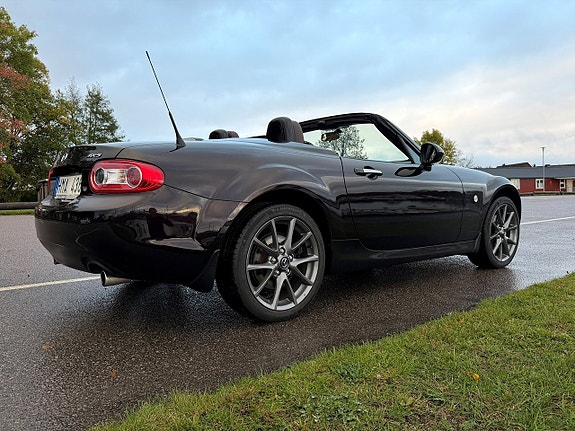 MAZDA MX-5 ROADSTER COUPÉ 1.8 MZR 126ch - TOIT RIGIDE ÉLECTRIQUE - CUIR - BLUETOOTH - ÉCRAN TACTILE