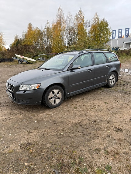 Volvo V50 4 of 6