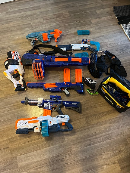 Product image 1 of 2