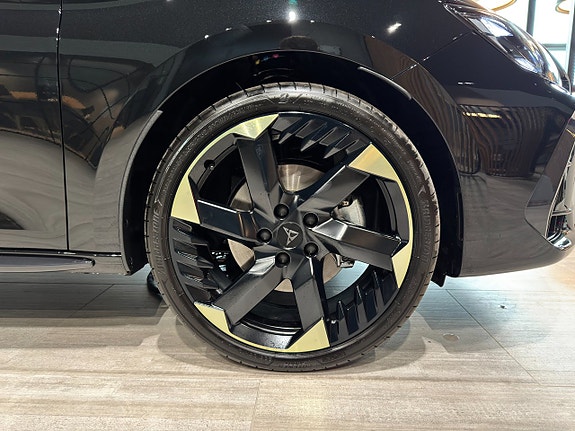 Cupra Leon 8 of 17
