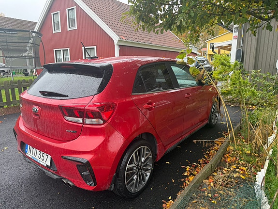 Kia Rio 4 of 7