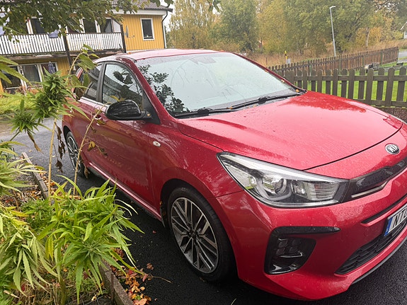 Kia Rio 2 of 7