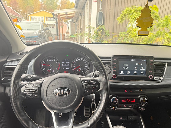 Kia Rio 6 of 7