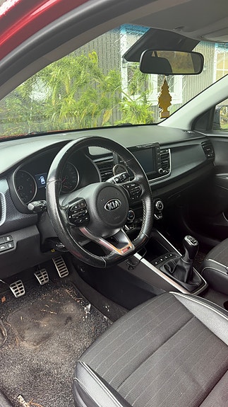 Kia Rio 5 of 7