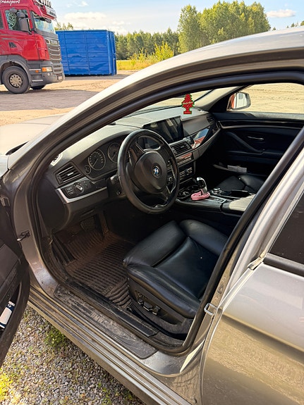 BMW 530d 5 of 5