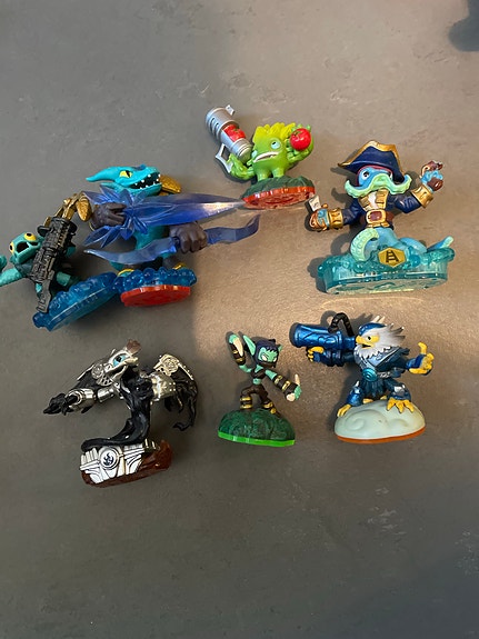 Product image 1 of 4
