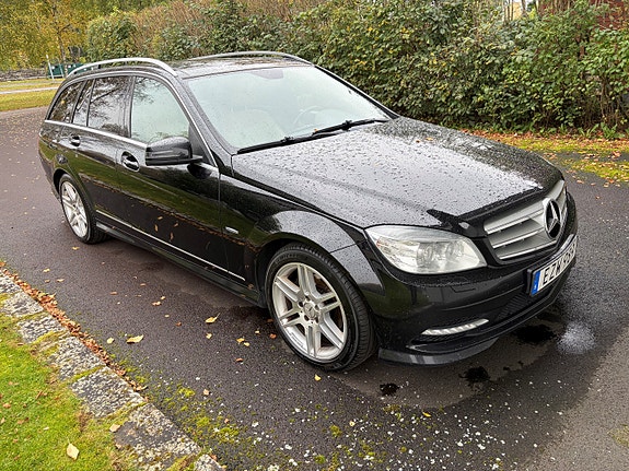 Mercedes-Benz C220 6 of 7