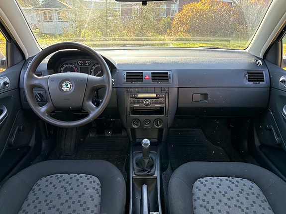 Skoda Fabia 6 of 7