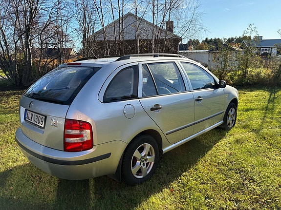 Skoda Fabia 5 of 7