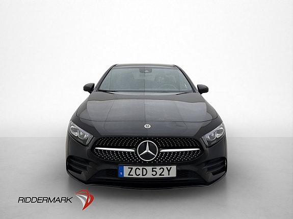 Mercedes-Benz A180 2 of 30