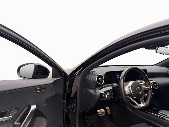 Mercedes-Benz A180 10 of 30