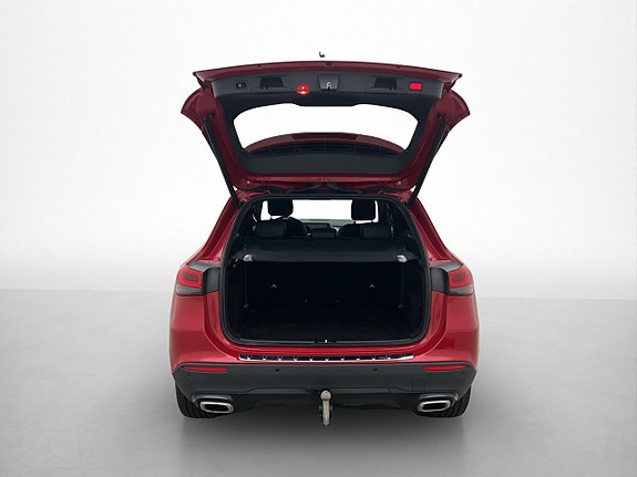 Mercedes-Benz GLA250 e 9 of 30