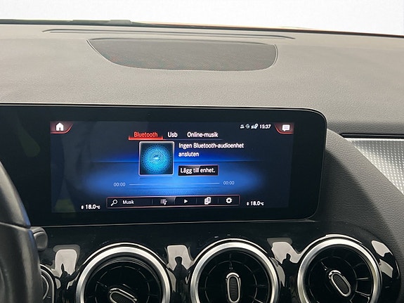 Mercedes-Benz GLA250 e 22 of 30