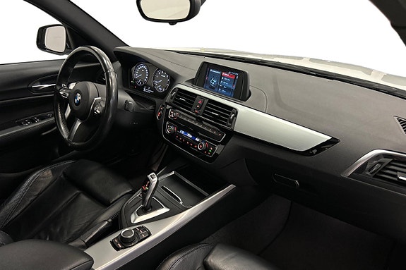 BMW 120i 17 of 22