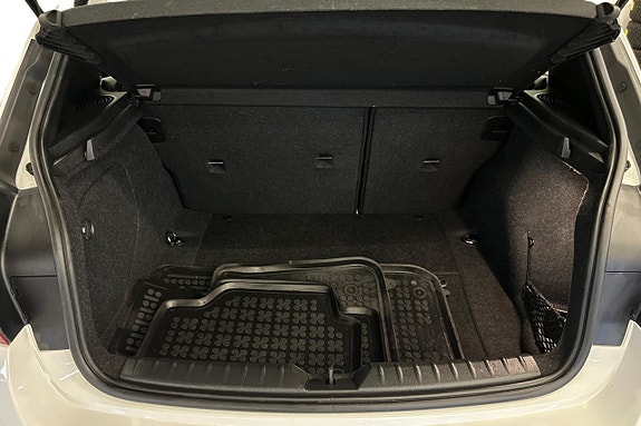 BMW 120i 21 of 22