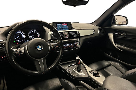 BMW 120i 10 of 22