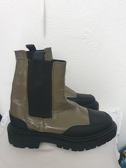 Product image 1 of 10