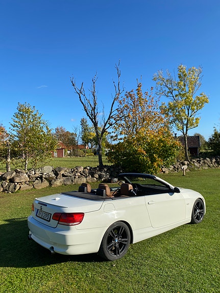 BMW 335i 4 of 11