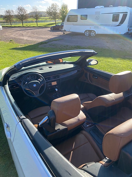 BMW 335i 5 of 11