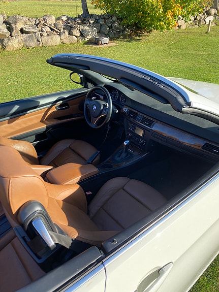BMW 335i 7 of 11