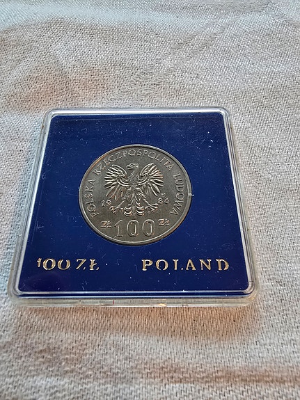 Product image 1 of 6