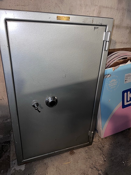Product image 1 of 6