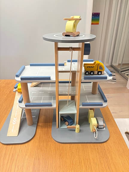 Product image 1 of 6