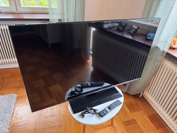 Panasonic TN-43W70AEZ LED TV 43 tum svart ca 4års garanti kvar