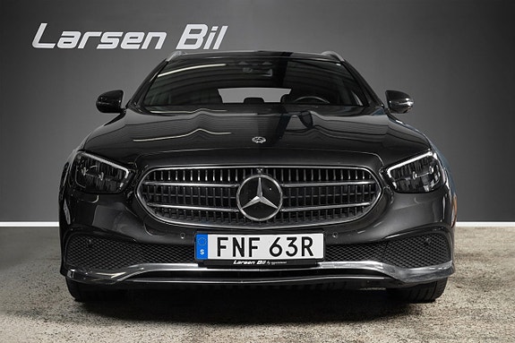 Mercedes-Benz E 400 19 of 19