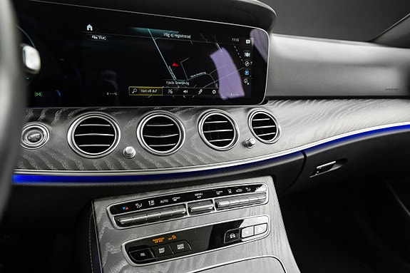 Mercedes-Benz E 400 12 of 19