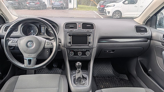 Volkswagen Golf VI 9 of 13
