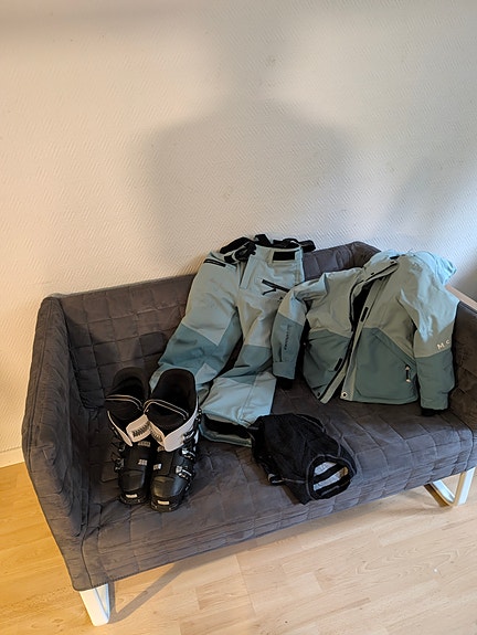 Skidkläder