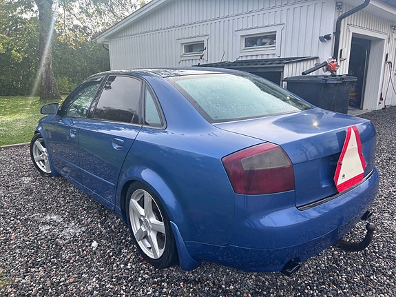 Audi A4 3 of 11
