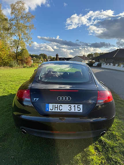 Audi TT 3 of 8