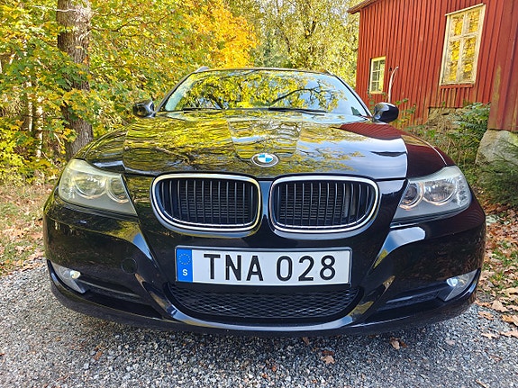 BMW 318d 9 of 18